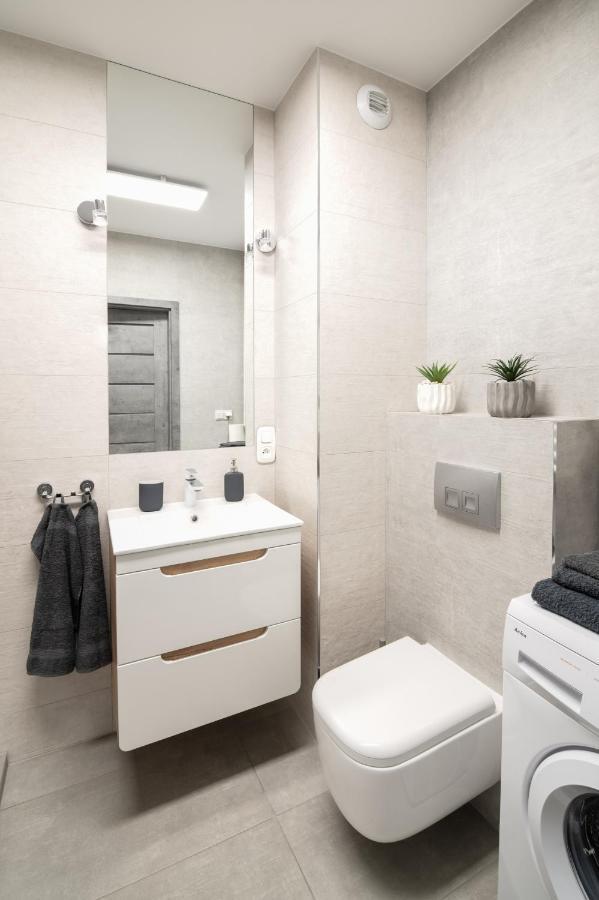 Unique Apt Eve - Free Garage Krasków Εξωτερικό φωτογραφία